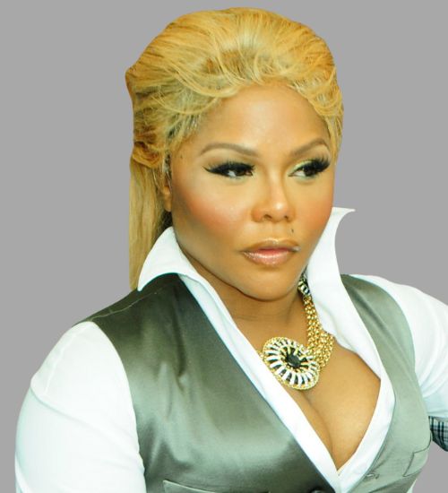 How old is Lil Kim?